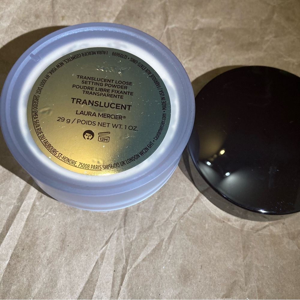 Laura mercier loose powder